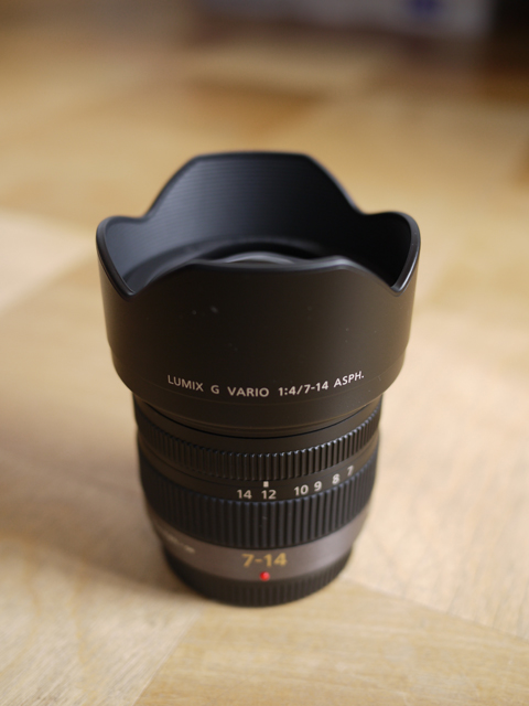 マイクロフォーサーズ対応超広角レンズ LUMIX G VARIO 7-14mm / F4.0
