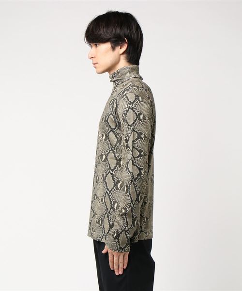 JOHN LAWRENCE SULLIVAN（ジョンローレンスサリバン）の「PYTHON