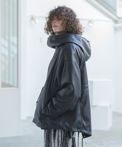 CASPER JOHN（キャスパージョン）の「Synthetic Leather Short Mods