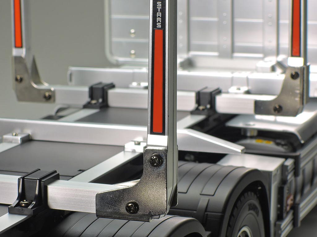 タミヤ新製品】ボルボの原木運搬車が超精密なラジコンカーになって登場