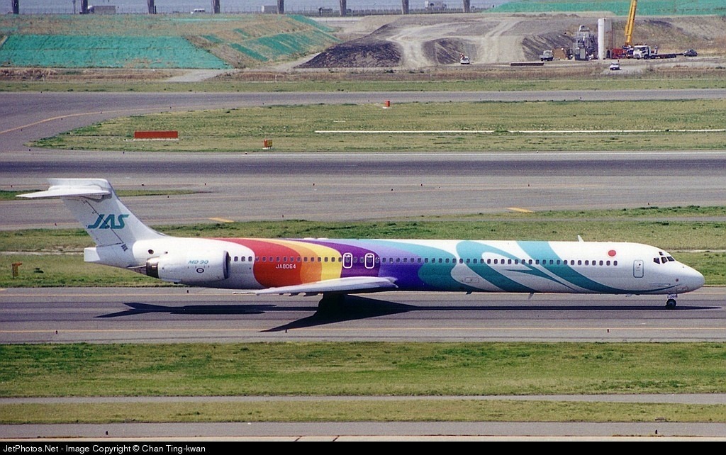 JA8064 | McDonnell Douglas MD-90-30 | Japan Air System (JAS