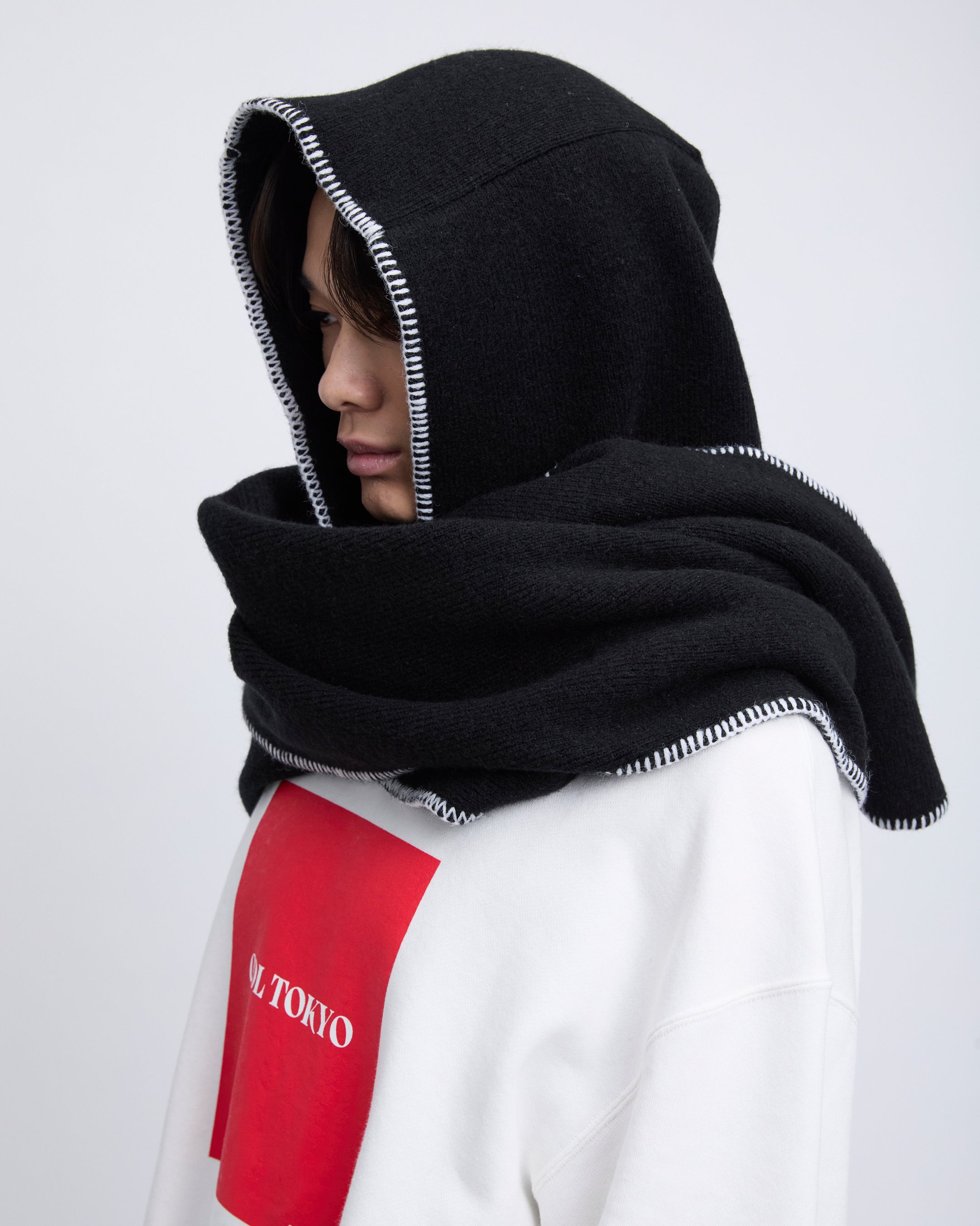 CDL Hooded Scarf – CDL TOKYO