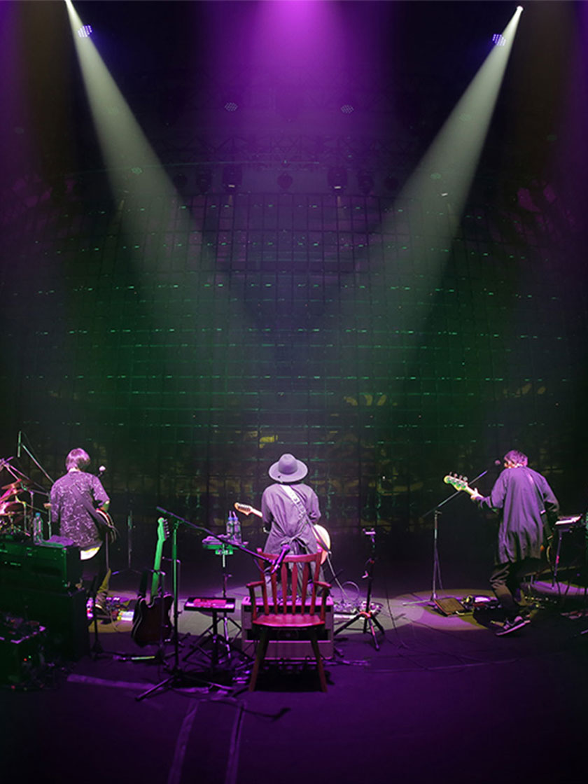 amazarashi 秋田ひろむが「朗読演奏実験空間“新言語秩序”」の制作意図