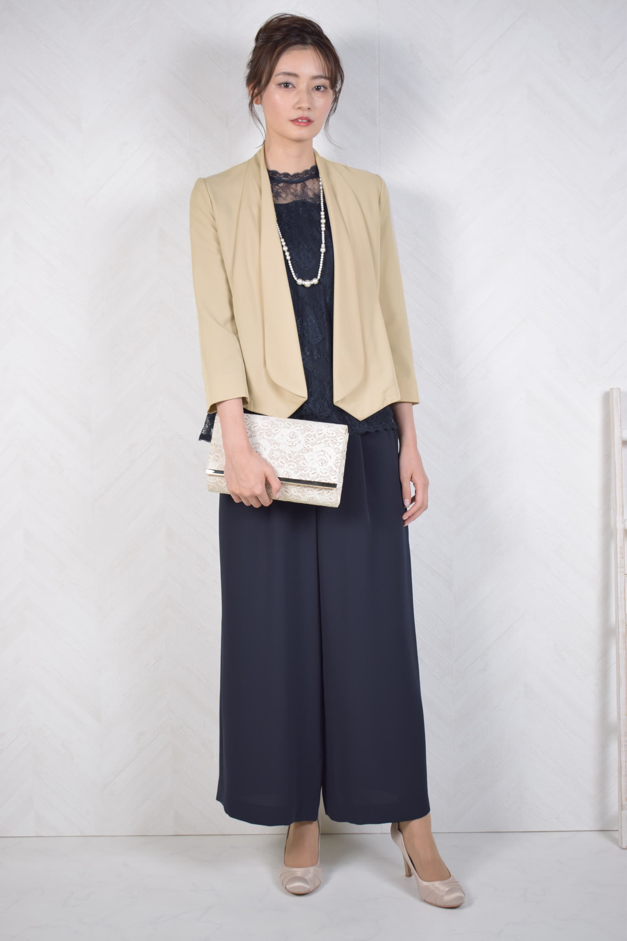 anySiS レースセットアップ濃ネイビーパンツドレス (S) をレンタル