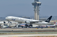 ANA国際線仕様スターアライアンス塗装の777-300ER、離日 | FlyTeam